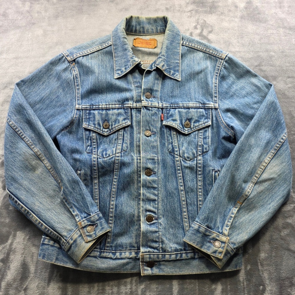 Vintage Levis 70506 0216 Denim Trucker Jacket Size 40 Made Canada Type III Blue
